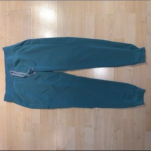 FIGS Hydrogreen Joggers- Medium